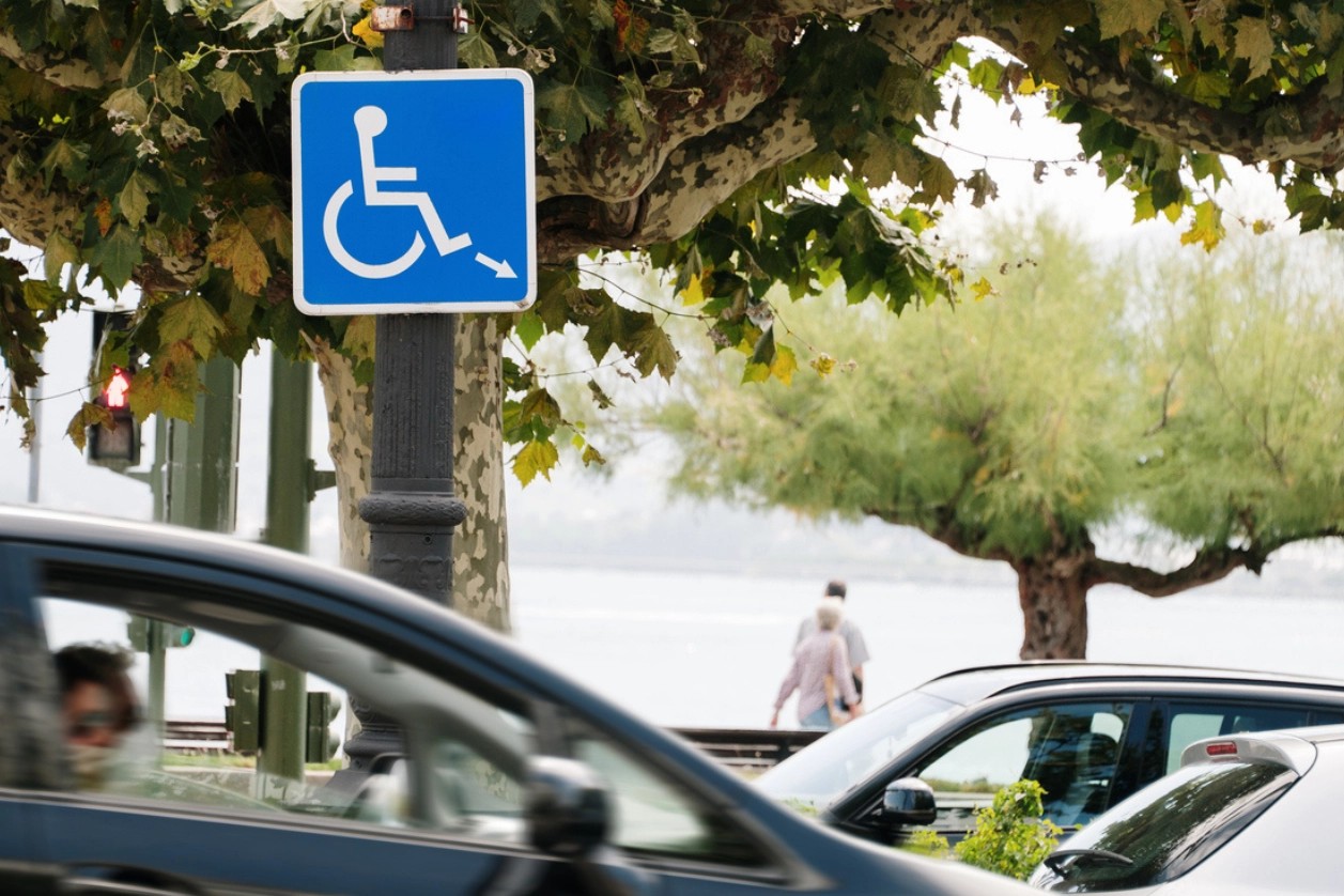 Article code de la route : le stationnement handicapé